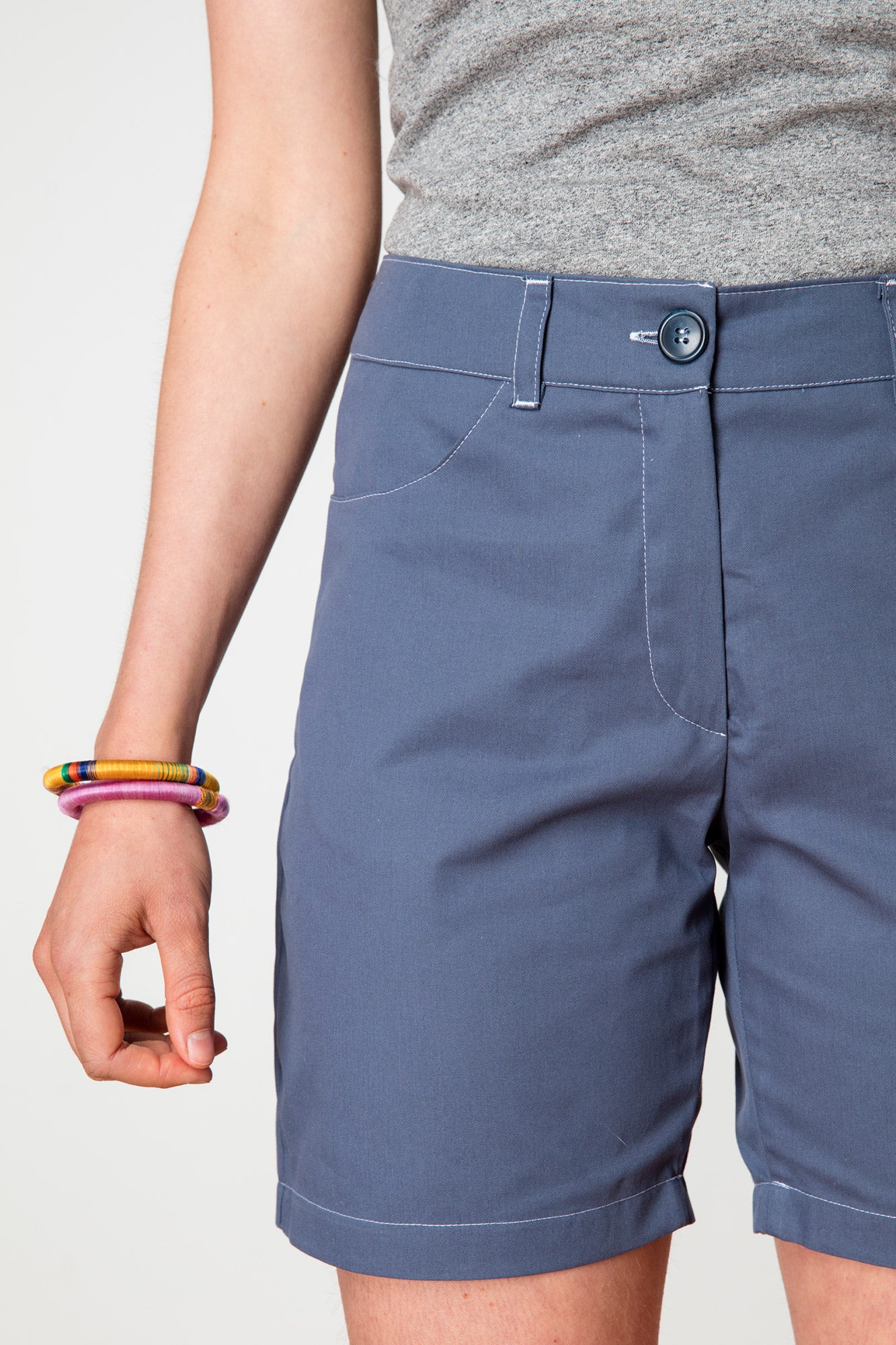 Short bleu