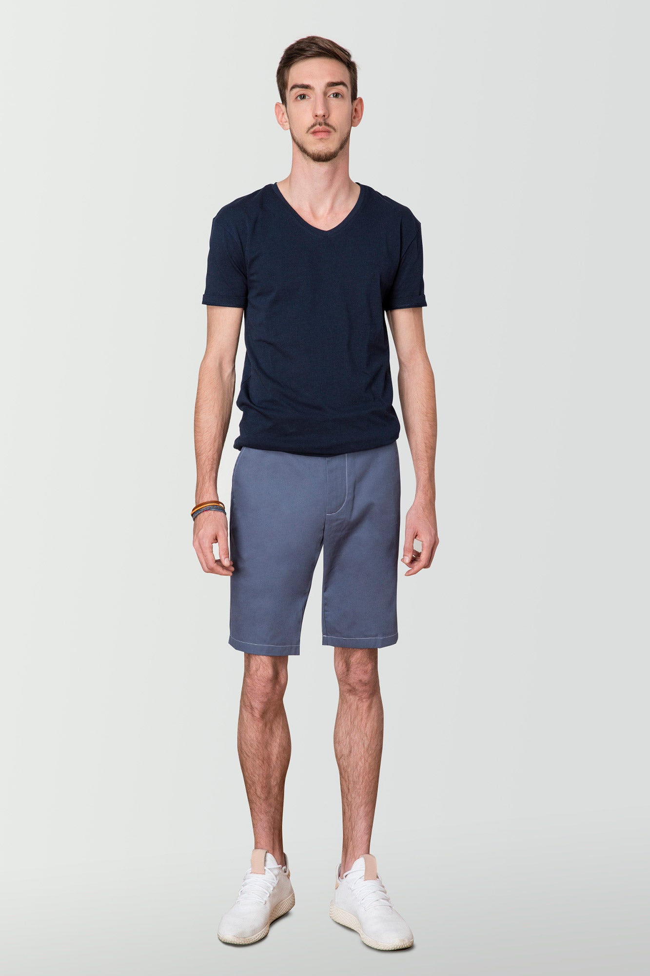 Short bleu